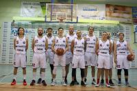 Pożegnanie piłkarzy Tucholanki, udany debiut koszykarzy Kolejarza Chojnice, gratulacje dla junior&oacute;w Chojniczanki